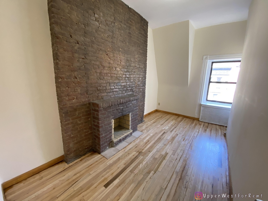 156 West 76th Street - Photo 2