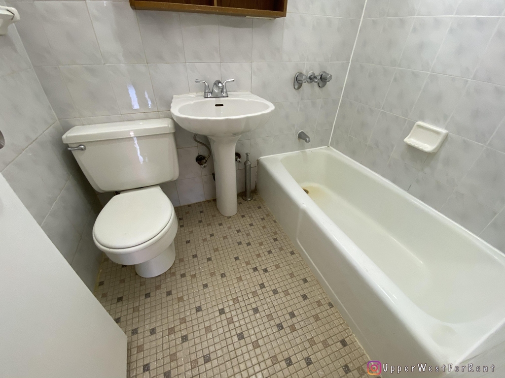 156 West 76th Street - Photo 6