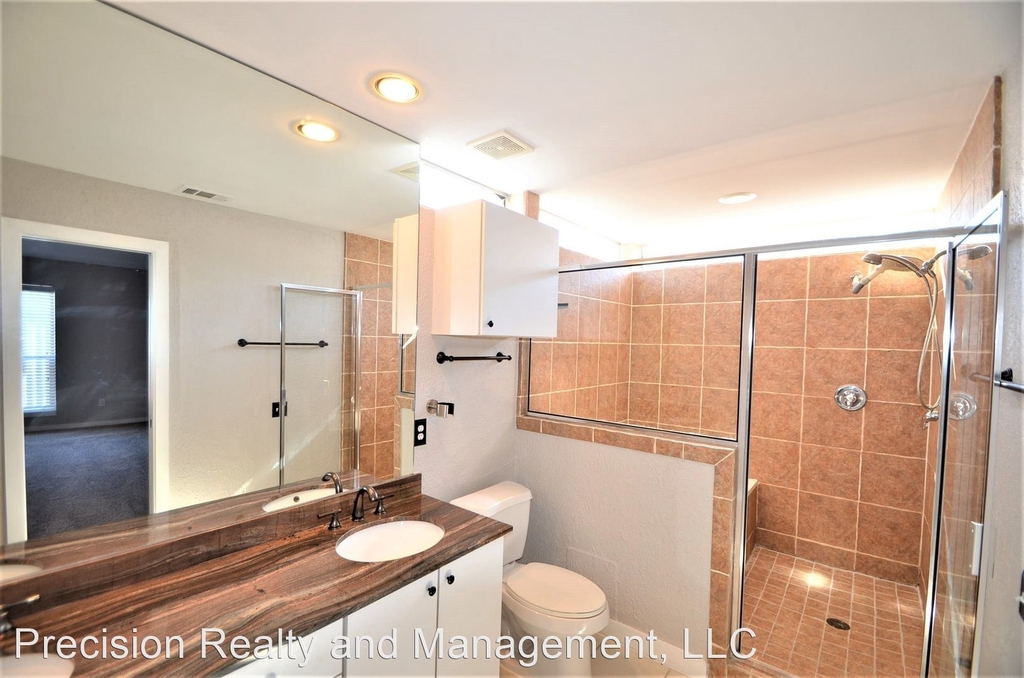 819 Robin Street - Photo 24