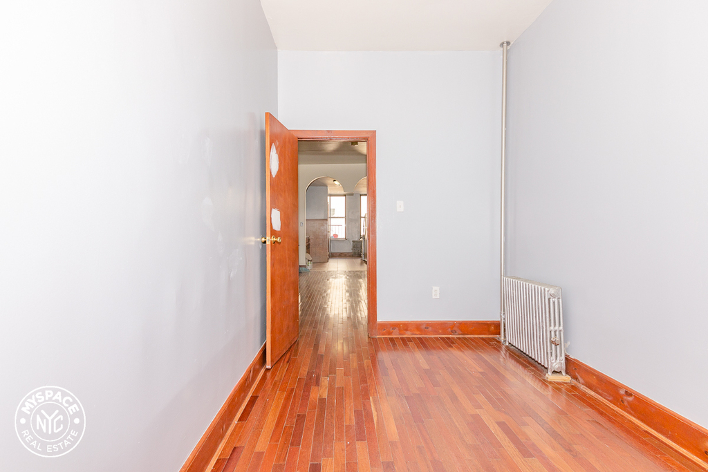 181 Knickerbocker Avenue - Photo 6