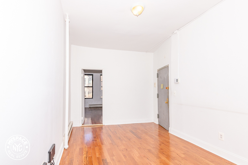 311 Troutman Street - Photo 3