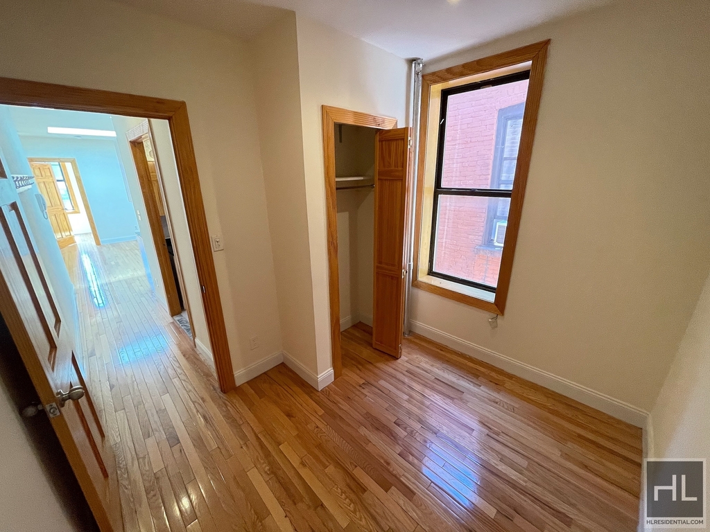 112 East 7 Street - Photo 5