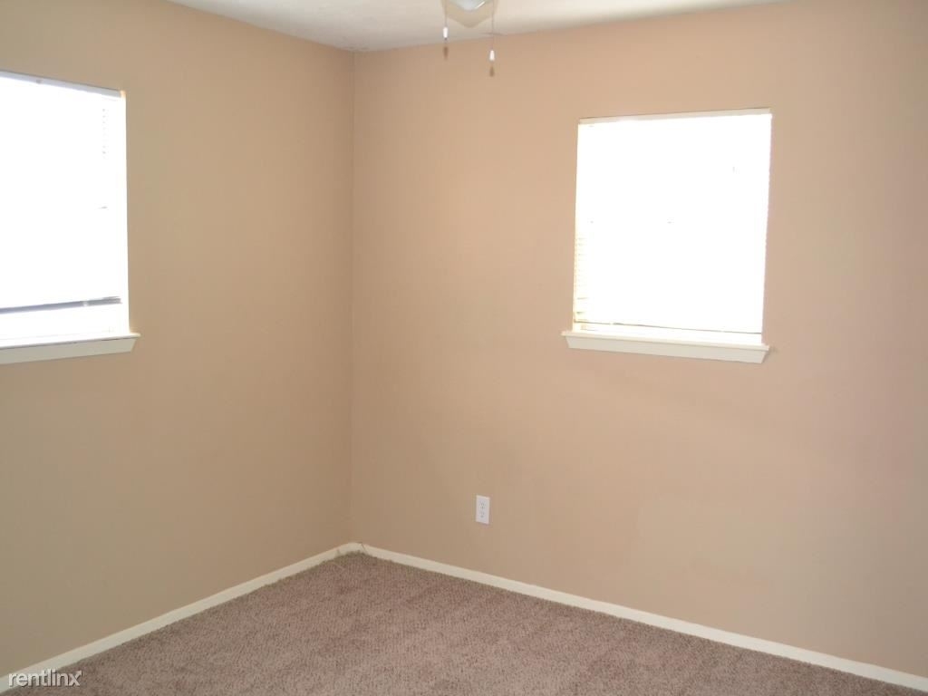 2413 Jaguar Dr - Photo 4