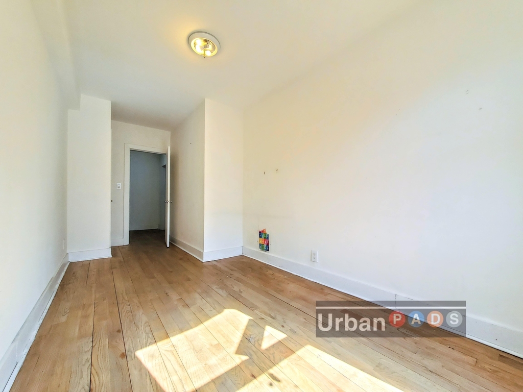 55 Linden Boulevard - Photo 11