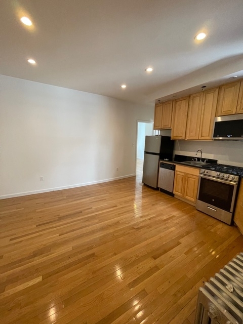 324 east 91st - Photo 1