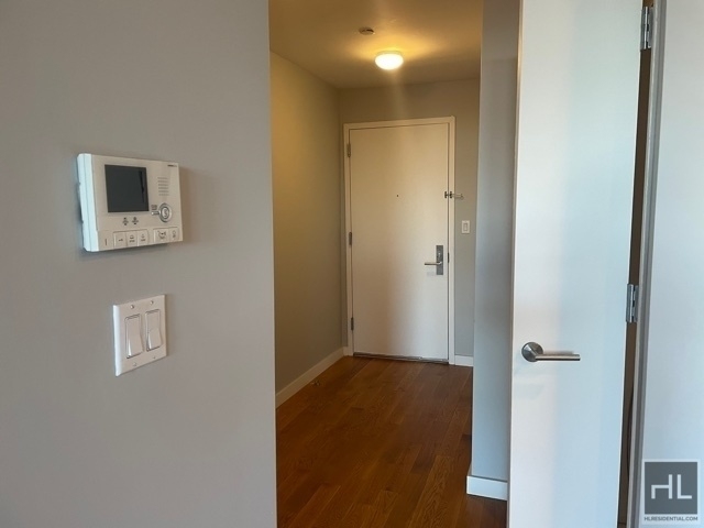 801 Bergen Street - Photo 8