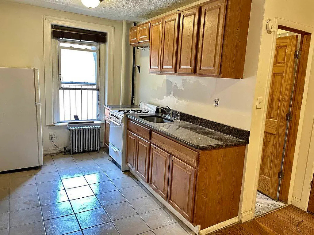 2305 2nd Avenue - Photo 1