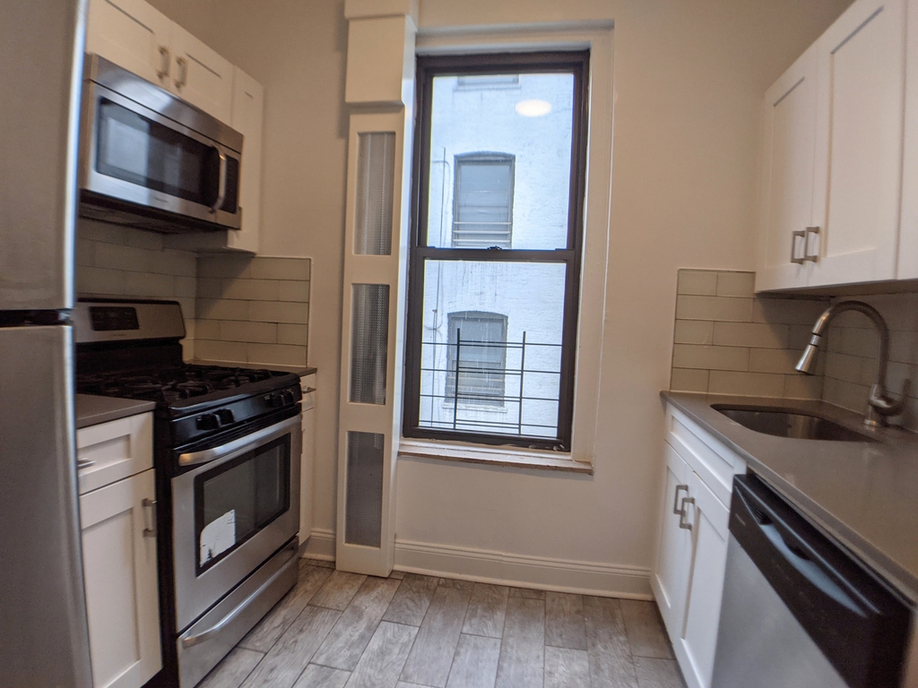 29st 31st Avenue - Photo 1