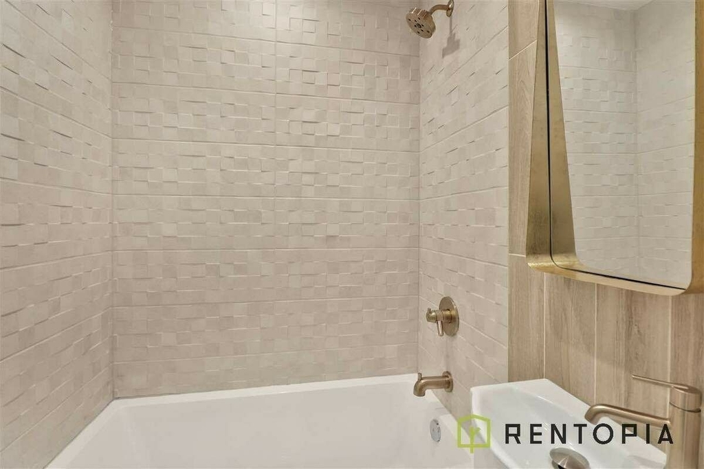 358 Irving Avenue #3Y - Photo 7