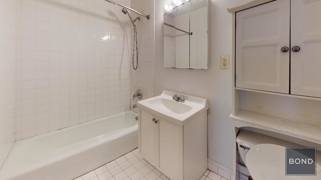 407 East 87 Street - Photo 4