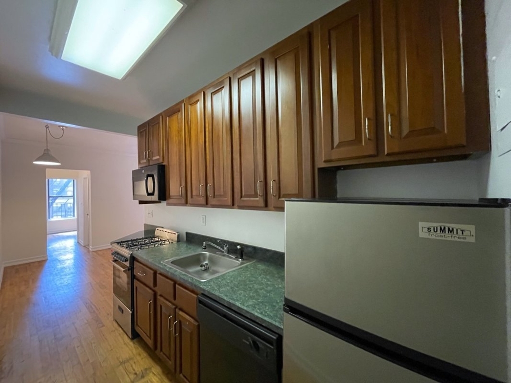 214 W 104th St - Photo 2