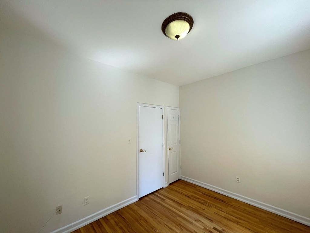 214 W 104th St - Photo 5