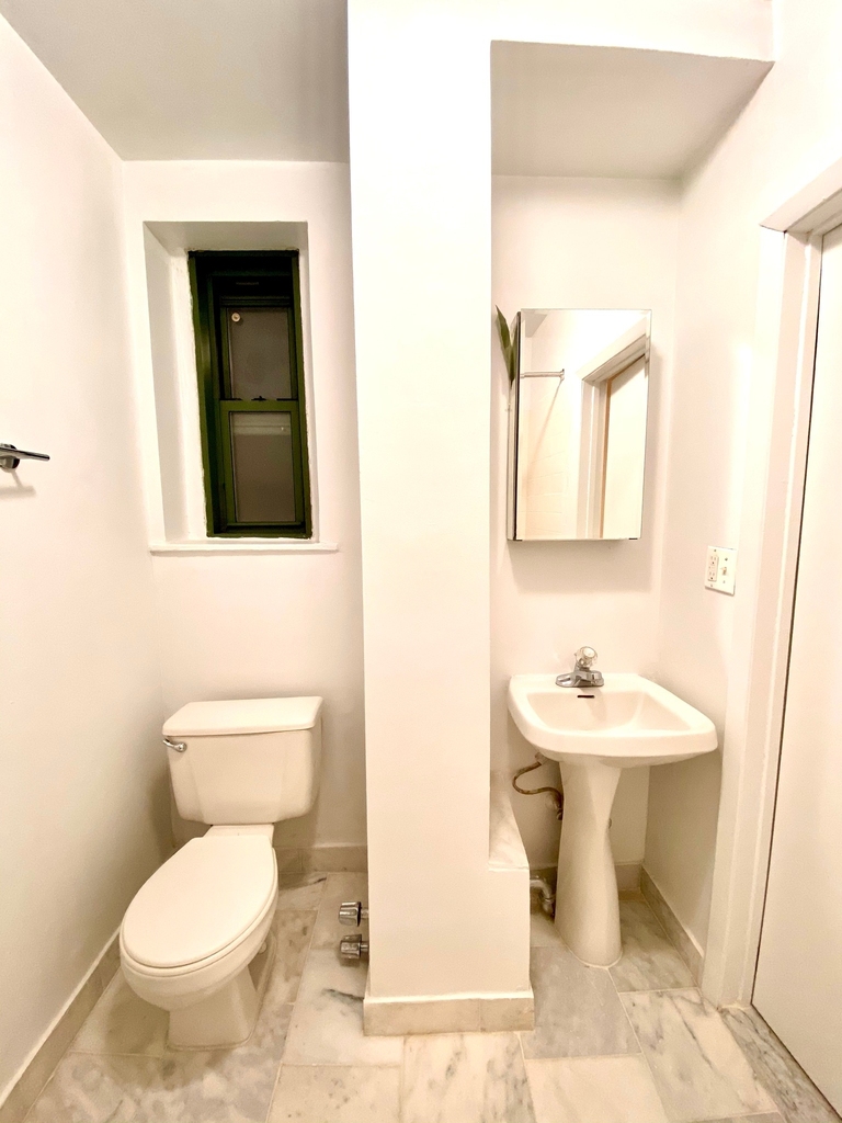 528 East 78th Street - Photo 6