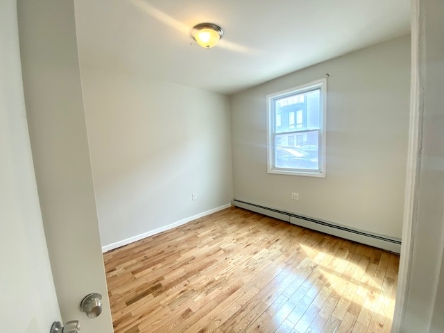 1535 Bergen Street - Photo 4