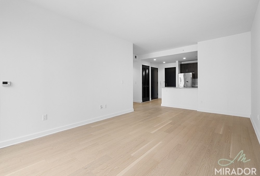 21 West End Avenue - Photo 1