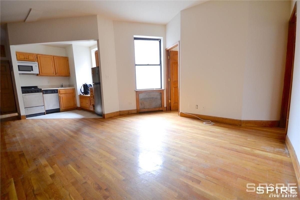 312 West 47th street - Photo 1