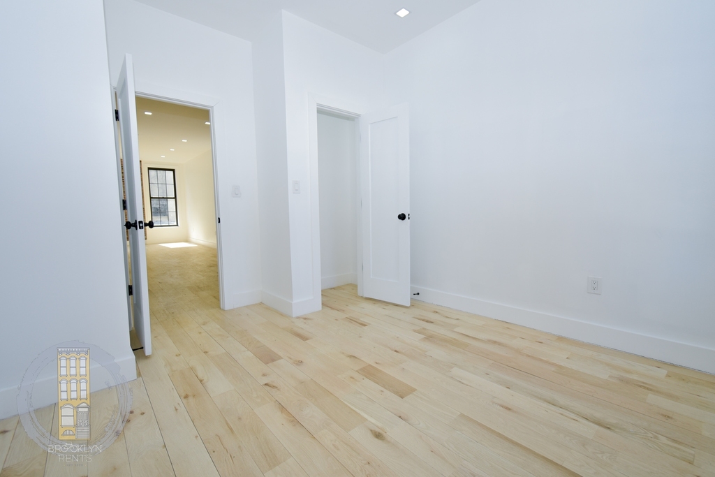 962 Dekalb Avenue - Photo 5