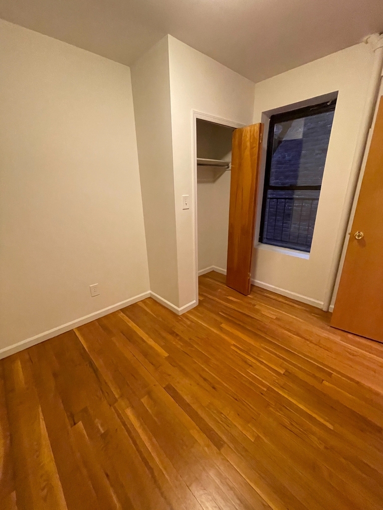 444 East 81st Street - Photo 5