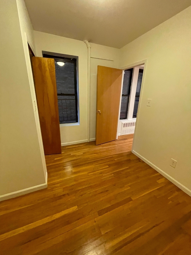 444 East 81st Street - Photo 4