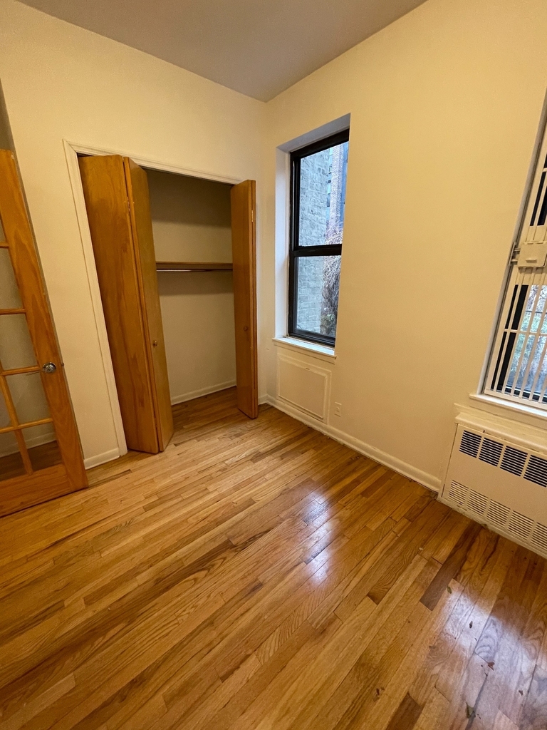 415 East 87th Street - Photo 4