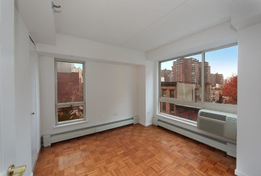 363 West 30th Street - Photo 4