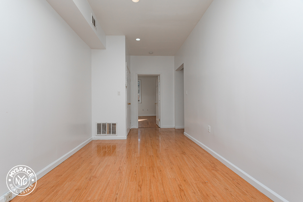 30 Driggs Avenue - Photo 2