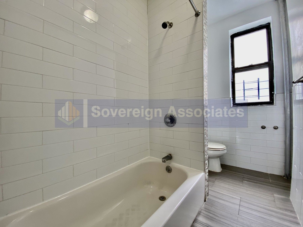 70 Post Avenue - Photo 8