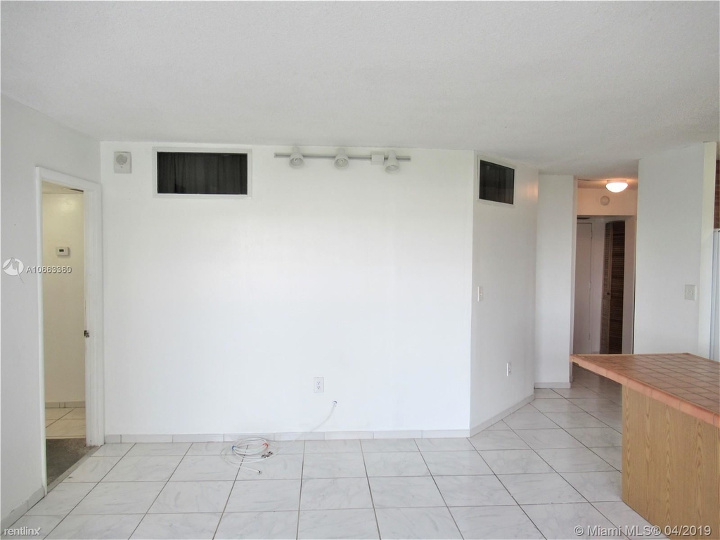 7135 Collins Ave - Photo 3