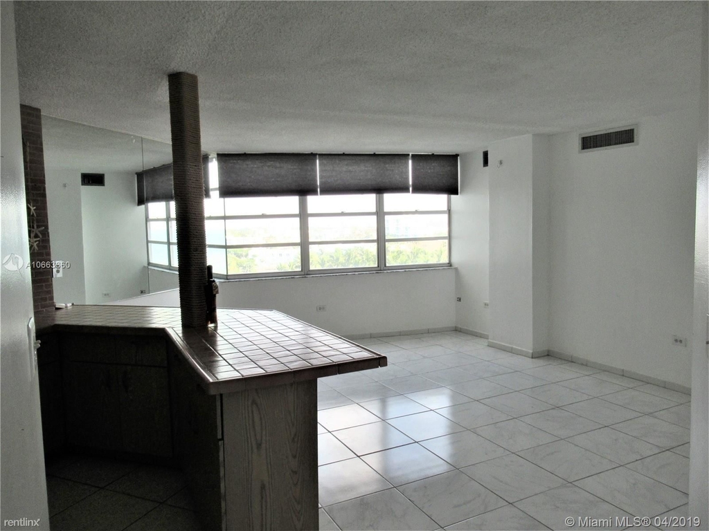 7135 Collins Ave - Photo 4