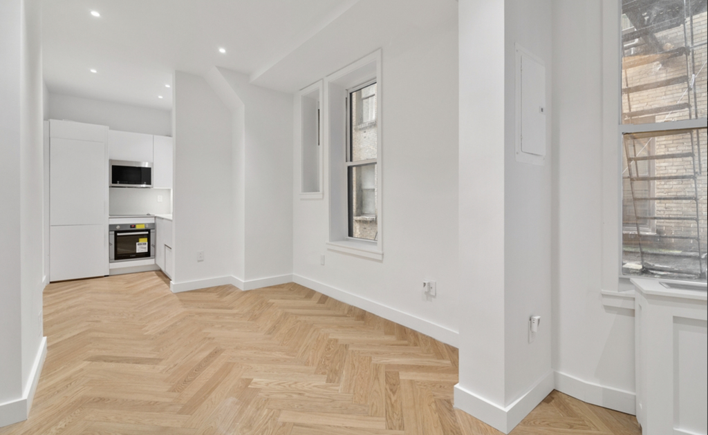 838 West End Avenue - Photo 3