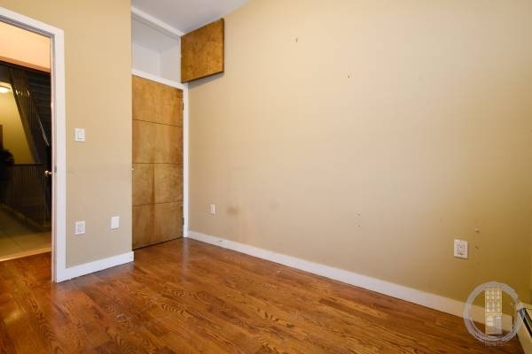 2586 Bedford Avenue - Photo 7