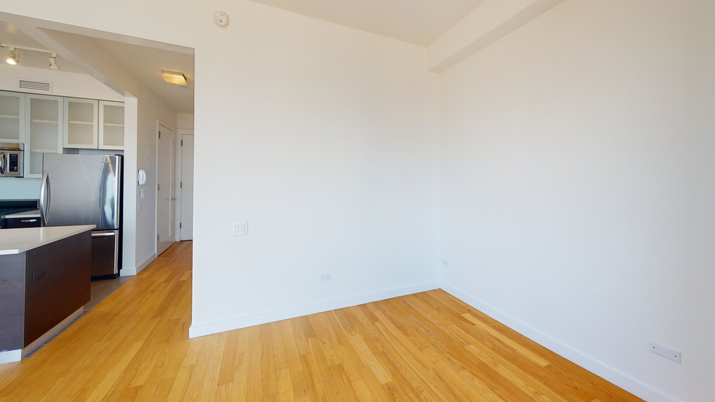 801 Amsterdam Avenue - Photo 3