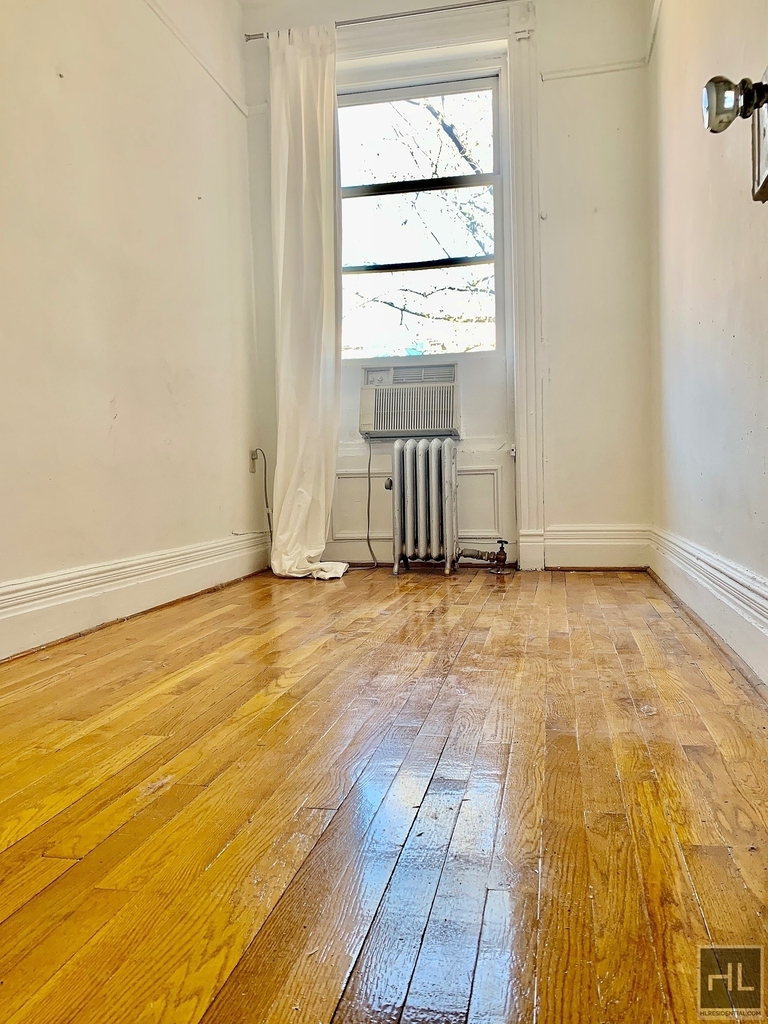 155 West 87 Street - Photo 4