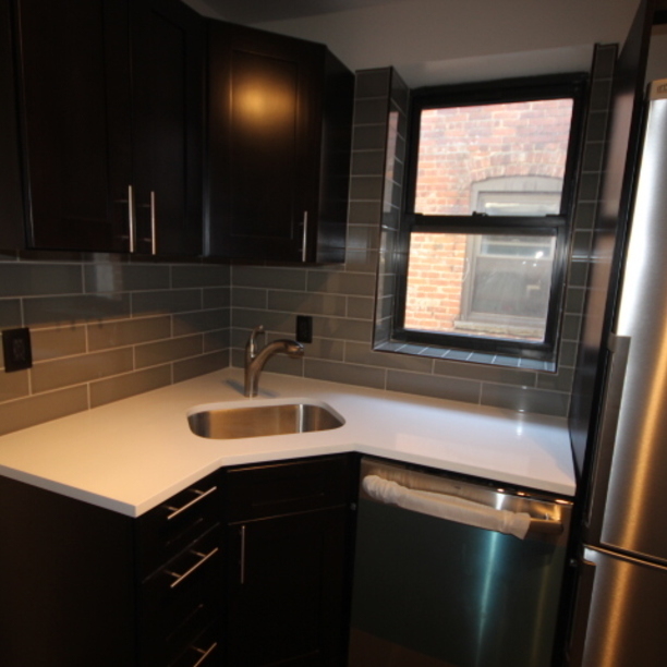 426 Bleecker Street - Photo 4