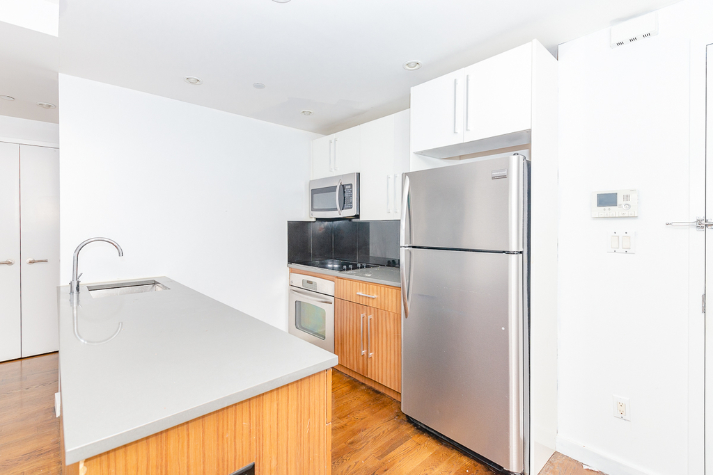 1209 Dekalb Avenue - Photo 5