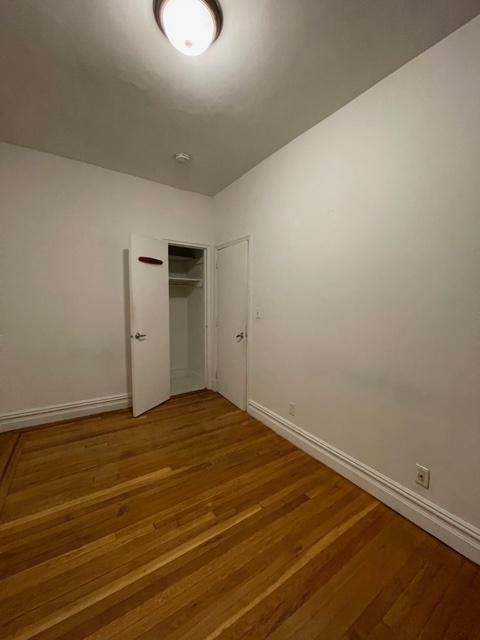 222 East 87th Street - Photo 8