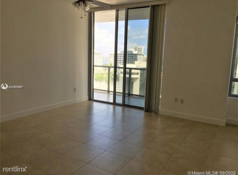 1050 Brickell Ave 1602 - Photo 1