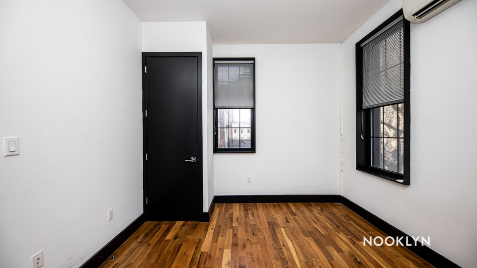 59 Ten Eyck Street - Photo 11