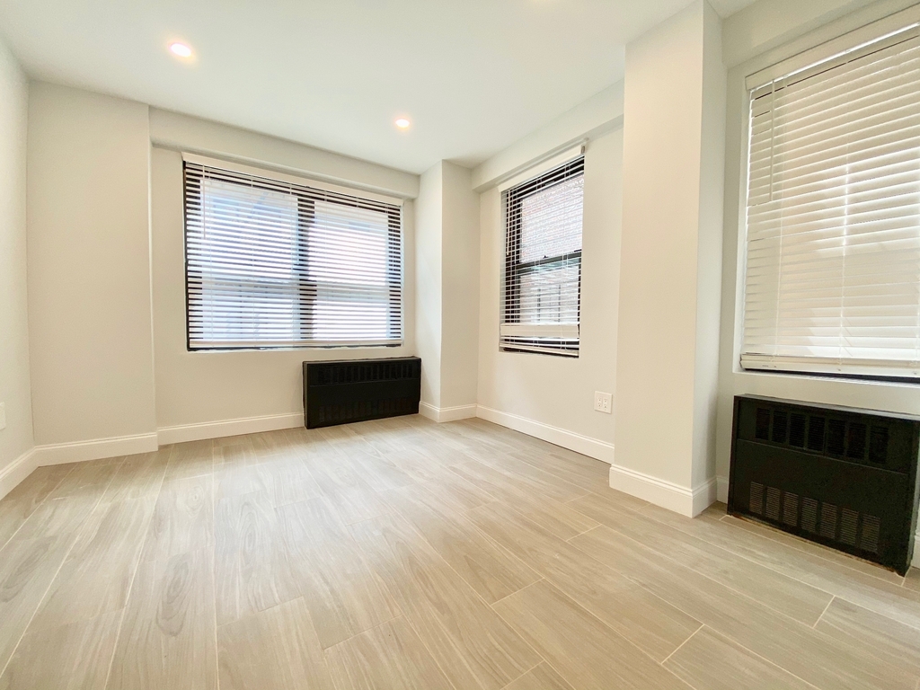 160 Parkside Avenue - Photo 4