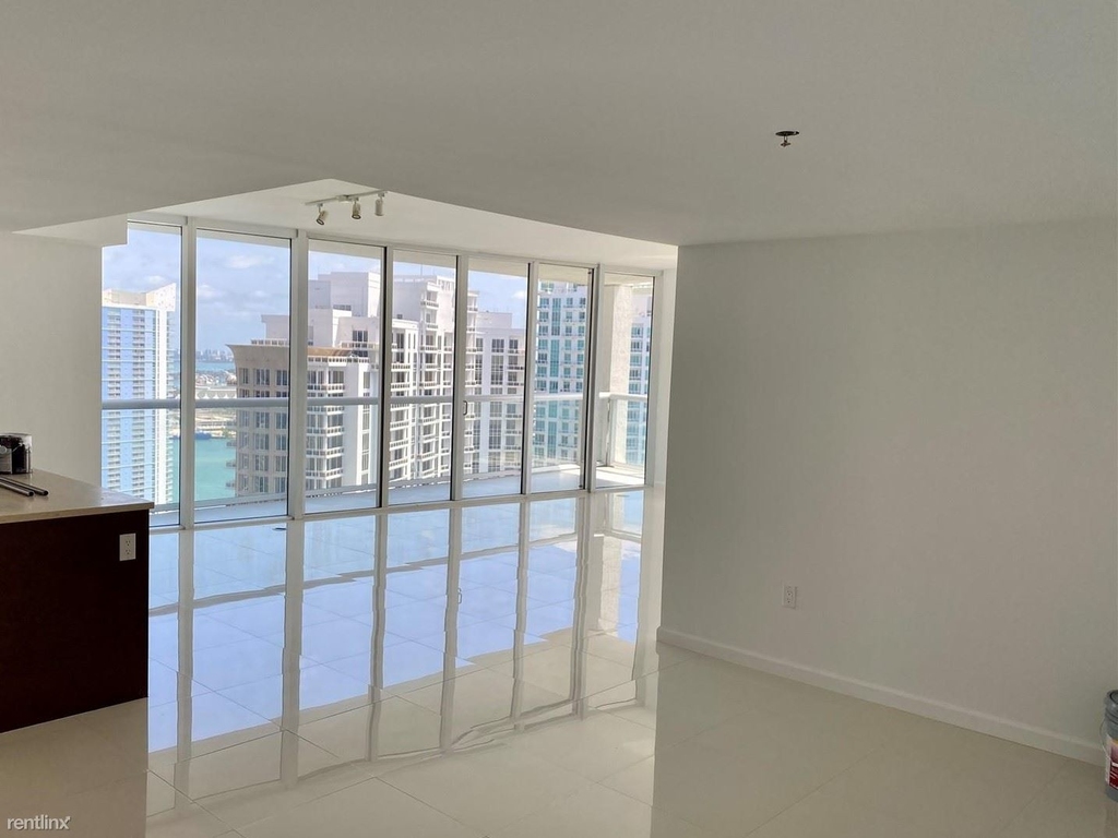 495 Brickell Ave Apt 3602 - Photo 6