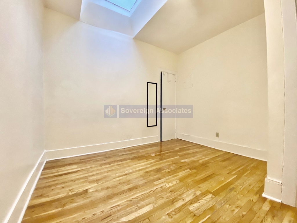 318 West 107th Street - Photo 6