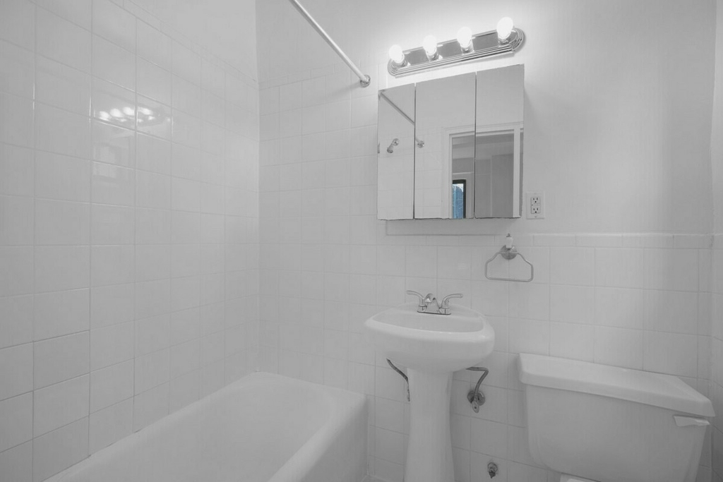 160 West 71st Street - Photo 3