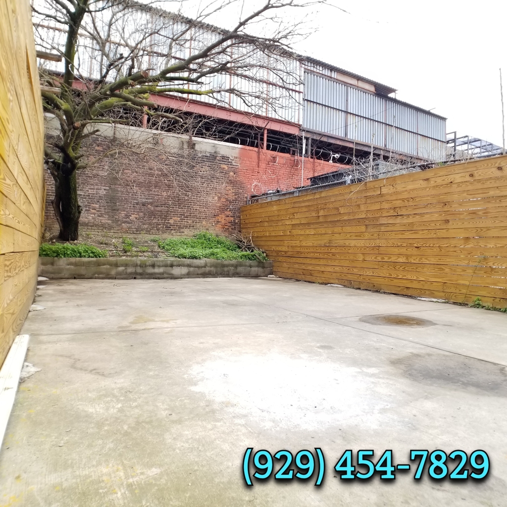 365 Vernon Avenue - Photo 11