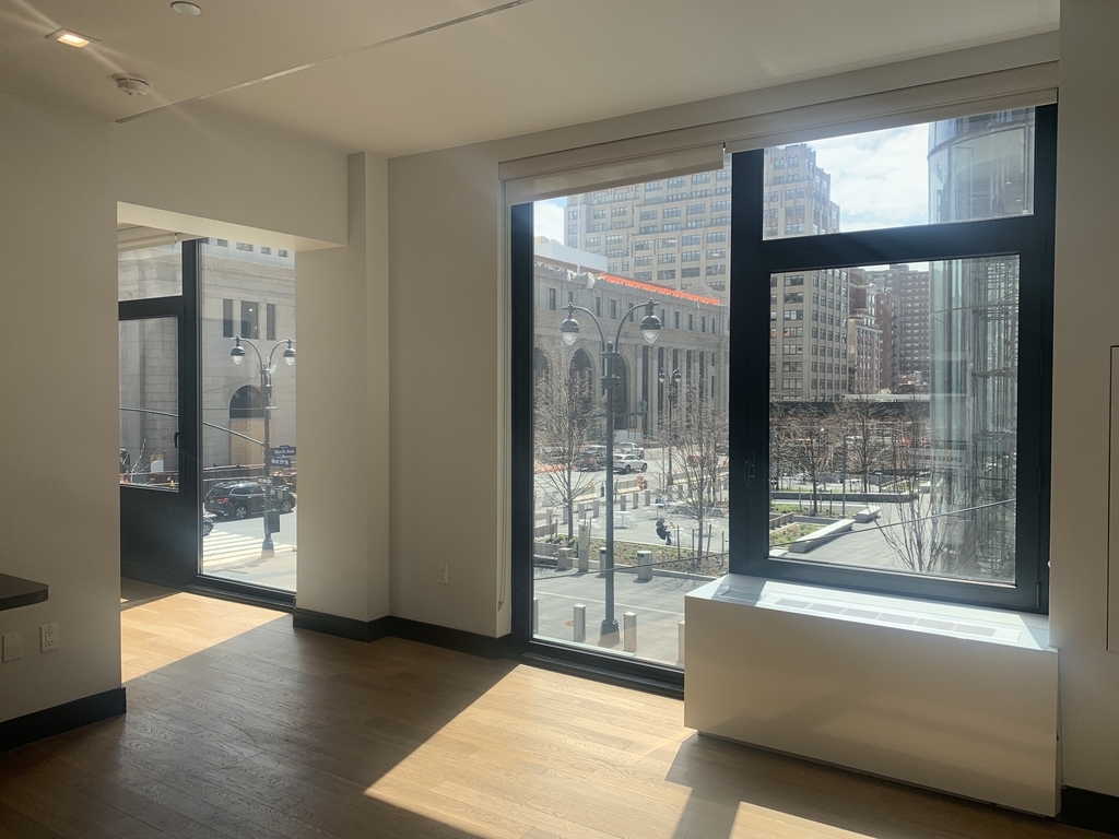 401 West 33rd Street - Photo 1