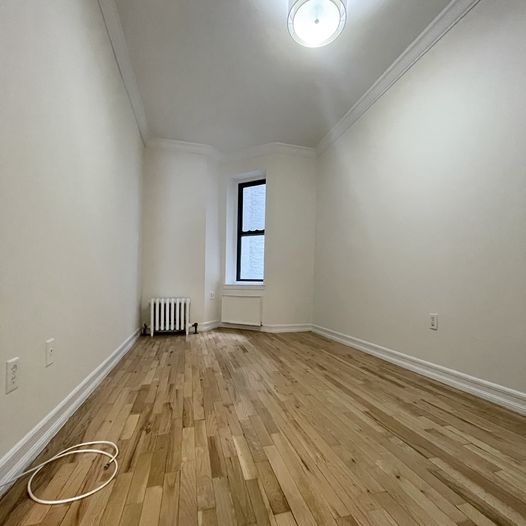 908 Amsterdam Avenue - Photo 3