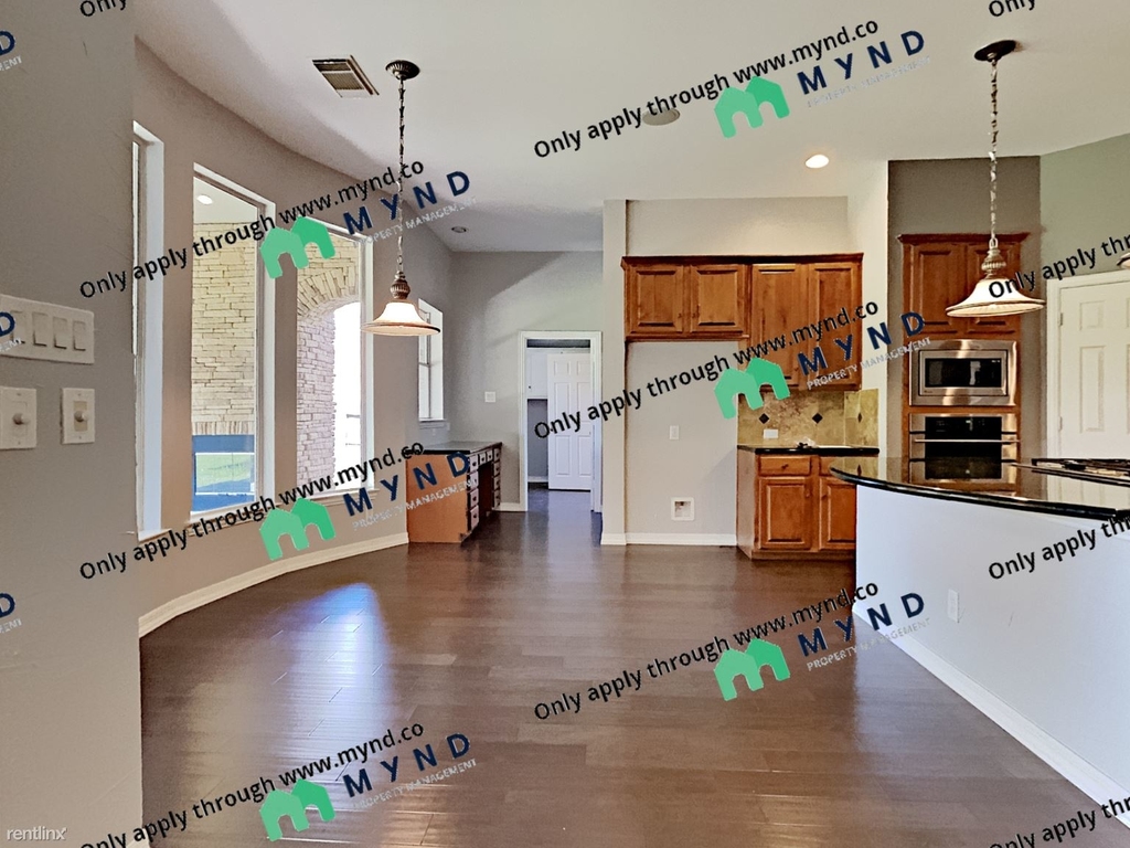 23514 Trophy Ln - Photo 3