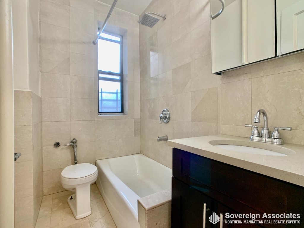 282 Cabrini Boulevard - Photo 6