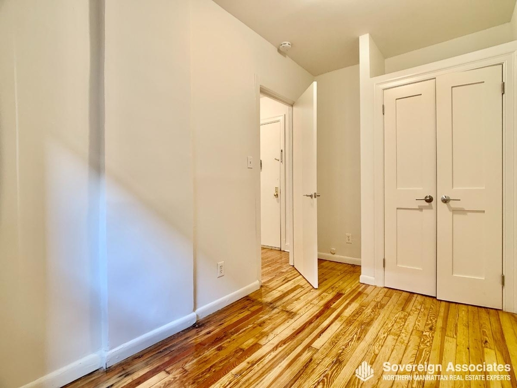 282 Cabrini Boulevard - Photo 3