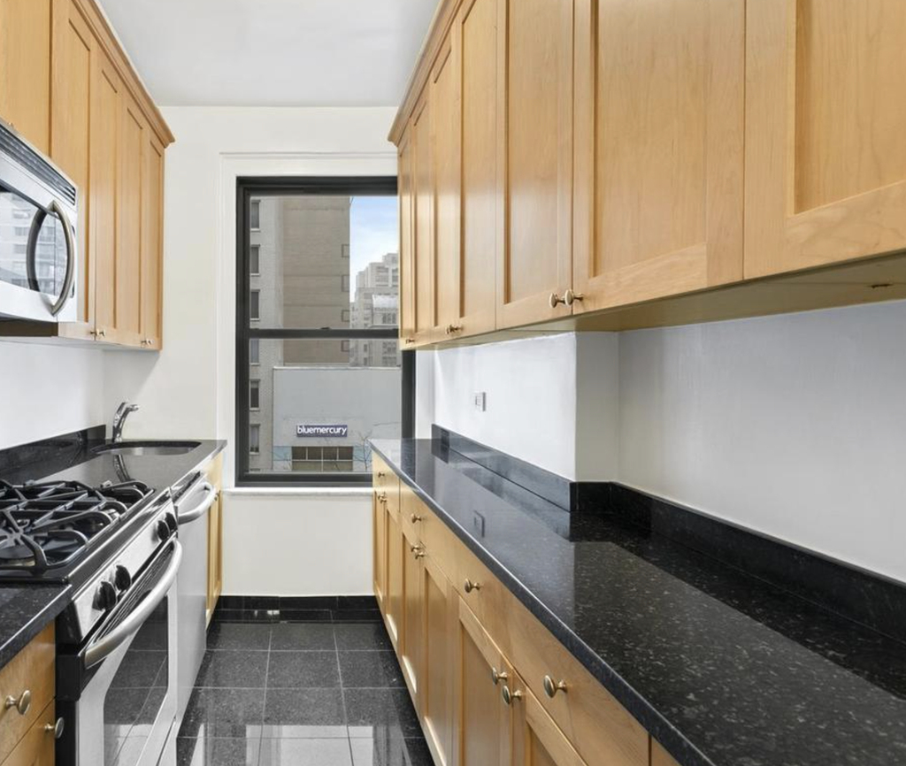 East 68th Street - Photo 2