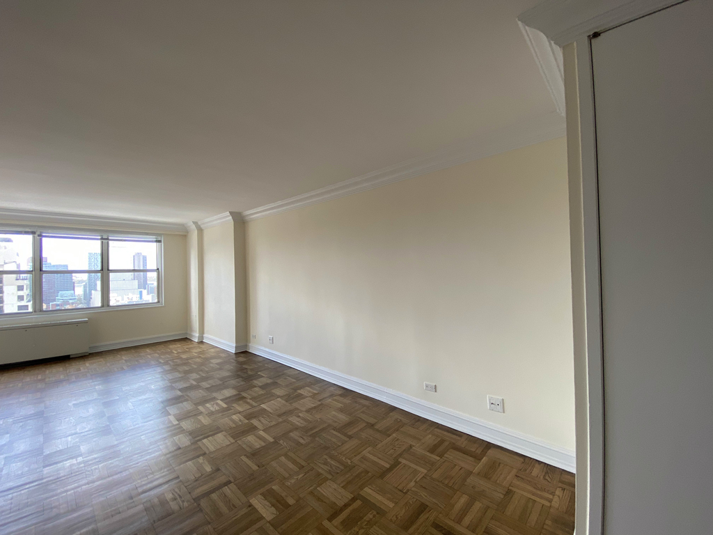 888 8th Avenue - Photo 3